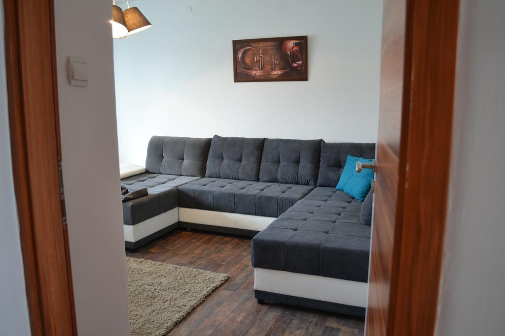Serendipity Apartament Pécs Zewnętrze zdjęcie