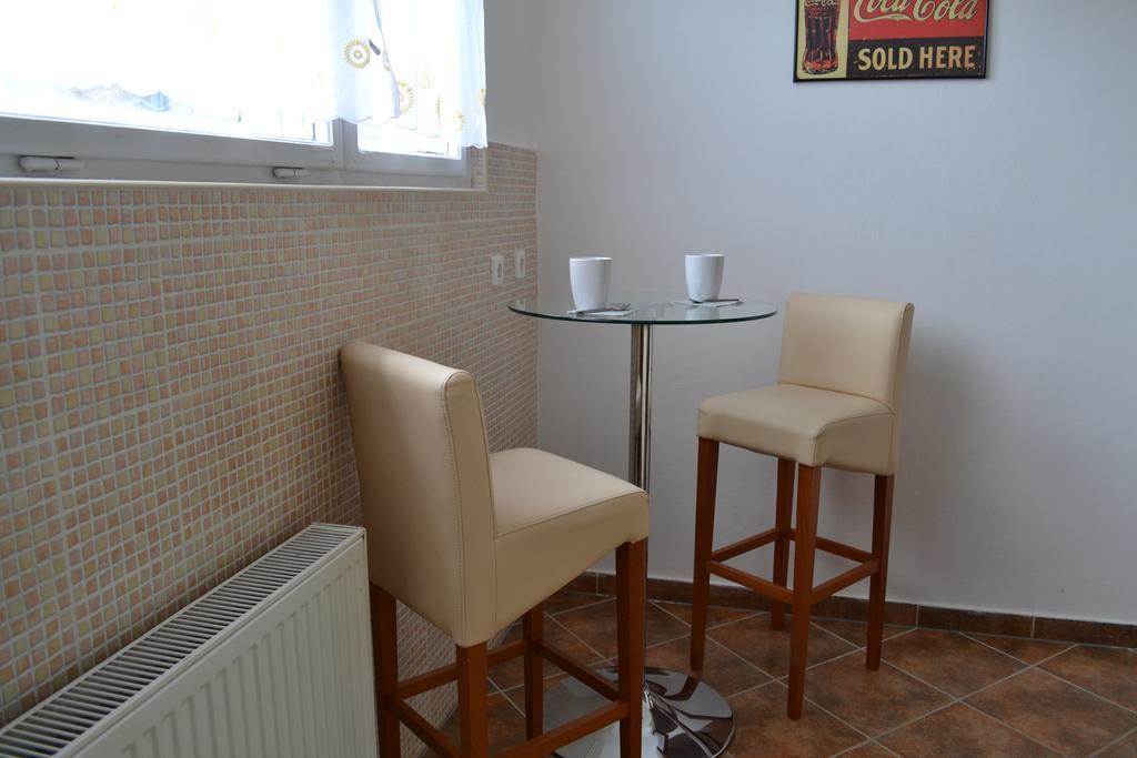 Serendipity Apartament Pécs Zewnętrze zdjęcie